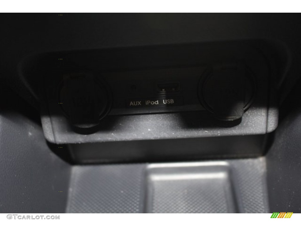 2013 Rio LX Sedan - Bright Silver / Black photo #27