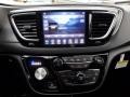 2018 Copper Pearl Chrysler Pacifica Touring L  photo #17