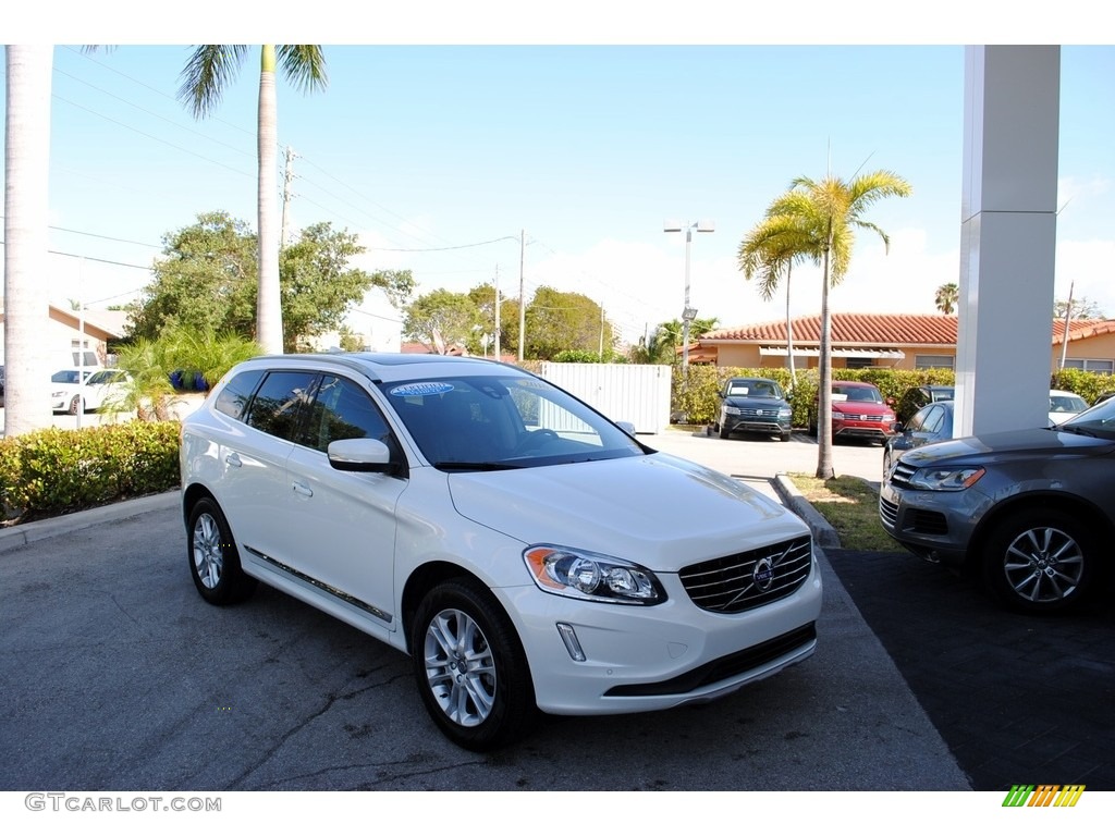 2016 XC60 T5 Drive-E - Crystal White Pearl / Off-Black photo #1