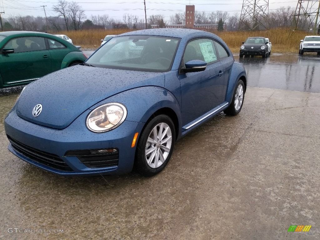 Blue Silk Metallic 2018 Volkswagen Beetle S Exterior Photo #126332276