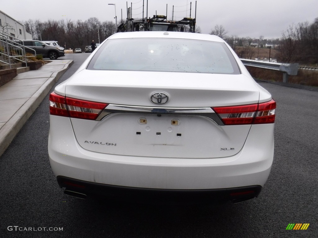 2015 Avalon XLE Premium - Blizzard Pearl / Black photo #9
