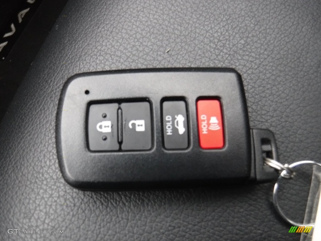 2015 Avalon XLE Premium - Blizzard Pearl / Black photo #22