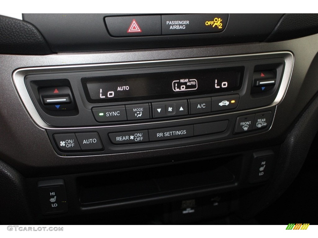 2019 Honda Ridgeline RTL AWD Controls Photo #126338357