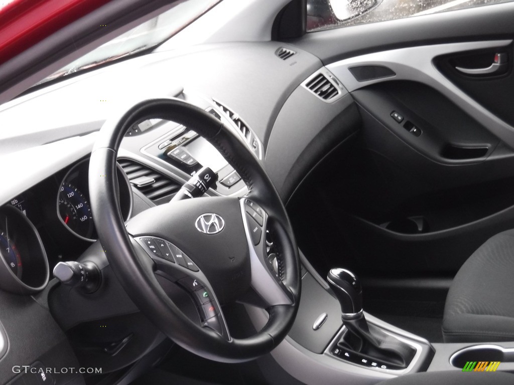 2015 Elantra SE Sedan - Venetian Red / Black photo #12