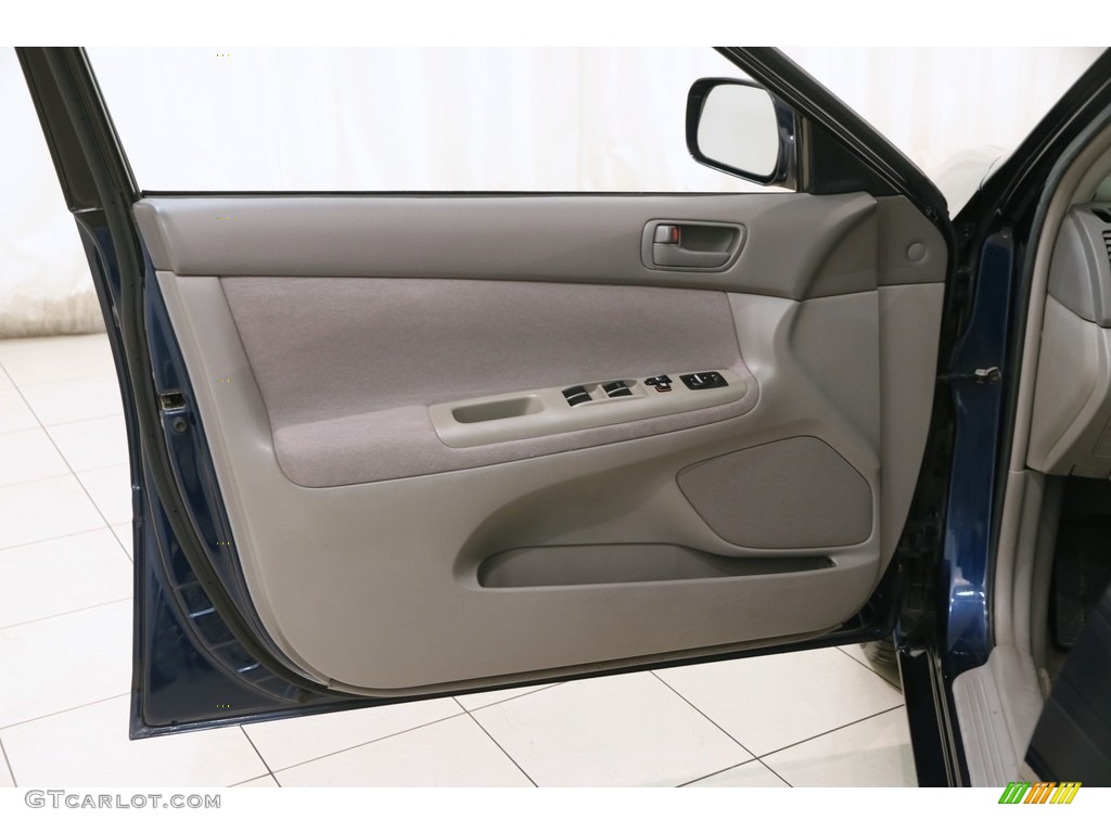 2004 Camry LE - Stratosphere Mica / Stone photo #4