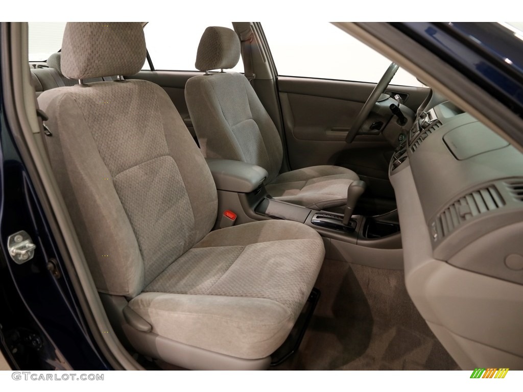 2004 Camry LE - Stratosphere Mica / Stone photo #16