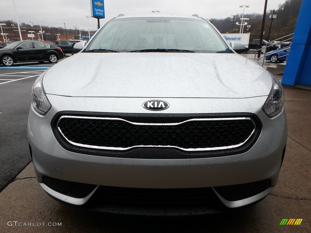 2018 Niro FE Hybrid - Silky Silver / Charcoal photo #9