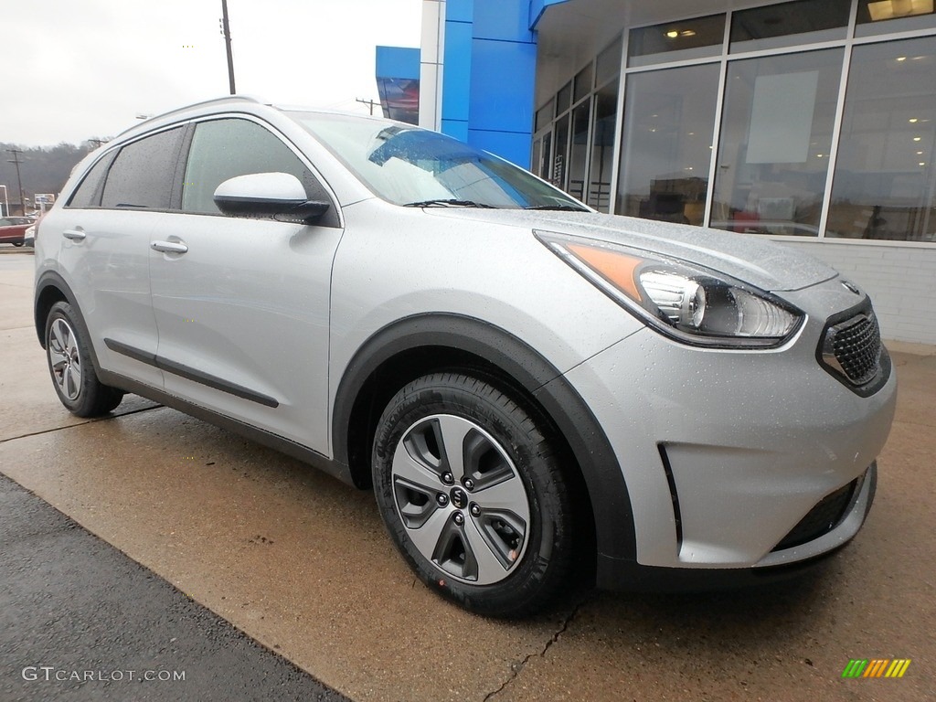 2018 Niro FE Hybrid - Silky Silver / Charcoal photo #10