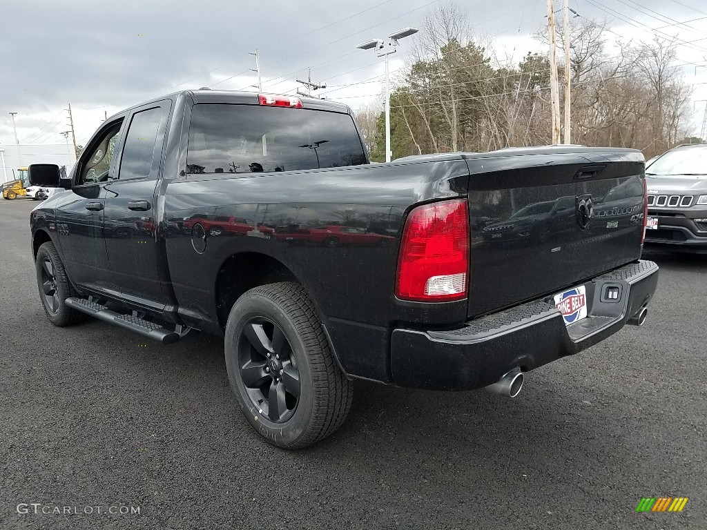 2018 1500 Express Quad Cab 4x4 - Brilliant Black Crystal Pearl / Black/Diesel Gray photo #4
