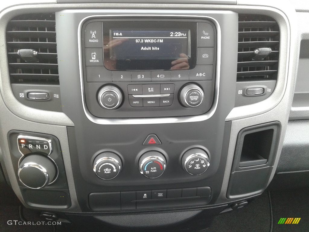 2018 1500 Tradesman Quad Cab - Granite Crystal Metallic / Black/Diesel Gray photo #18