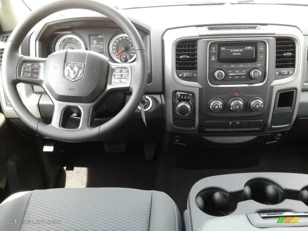 2018 1500 Tradesman Quad Cab - Granite Crystal Metallic / Black/Diesel Gray photo #24