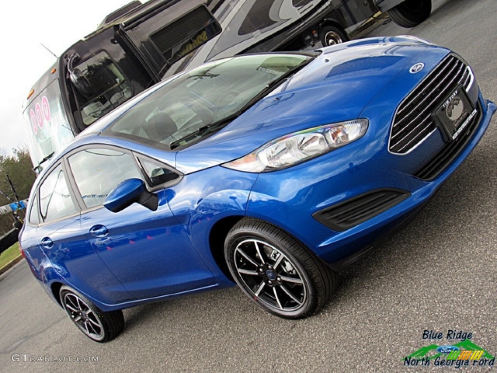 2018 Fiesta SE Sedan - Lightning Blue / Charcoal Black photo #30