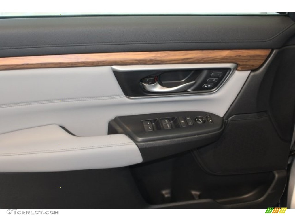 2018 CR-V Touring - Lunar Silver Metallic / Gray photo #14