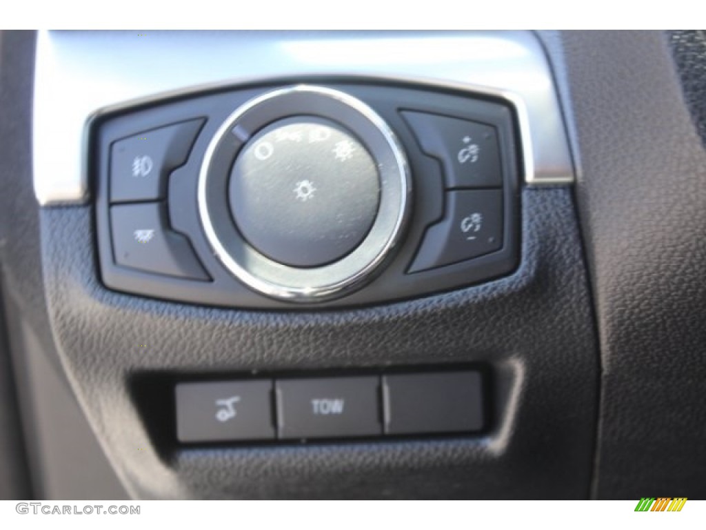 2018 Explorer Sport 4WD - Ingot Silver / Ebony Black photo #22
