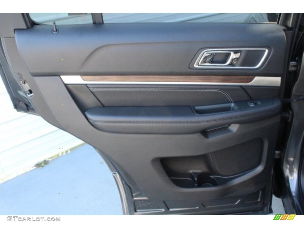 2018 Explorer Limited - Magnetic Metallic / Ebony Black photo #25