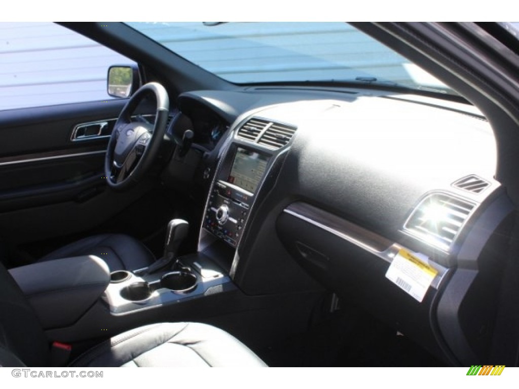 2018 Explorer Limited - Magnetic Metallic / Ebony Black photo #34