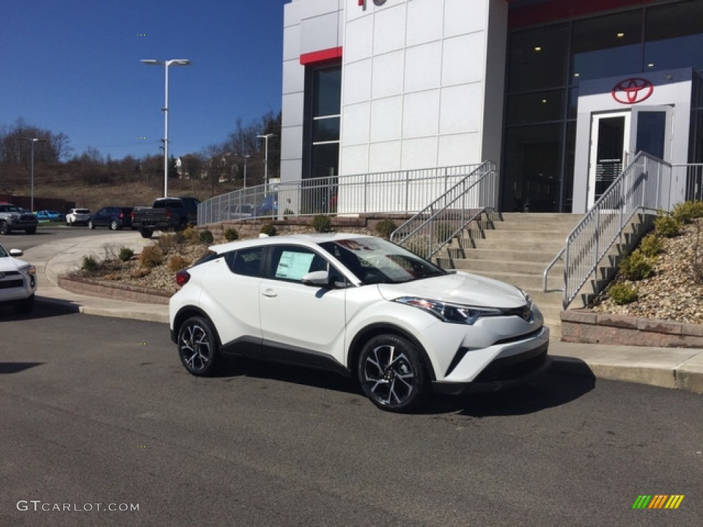 2018 C-HR XLE - Blizzard White Pearl / Black photo #1