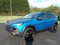 Hydro Blue Pearl - Cherokee Trailhawk 4x4 Photo No. 2