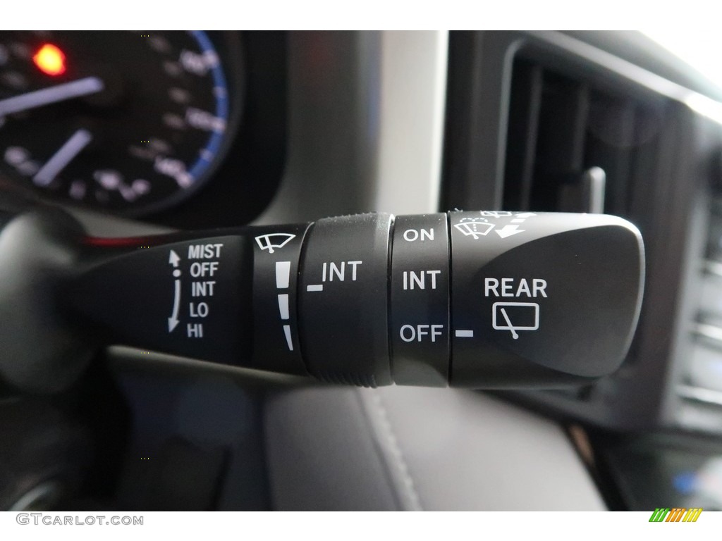 2017 RAV4 XLE - Silver Sky Metallic / Ash photo #32