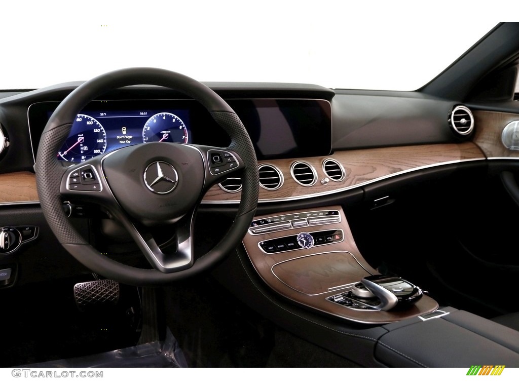 2018 Mercedes-Benz E 300 4Matic Sedan Black Dashboard Photo #126372063