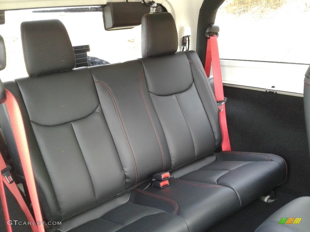 2018 Wrangler Rubicon 4x4 - Gobi / Black photo #13