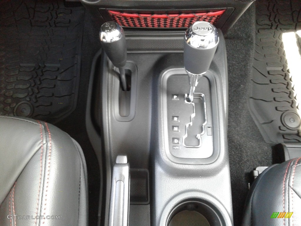 2018 Jeep Wrangler Rubicon 4x4 5 Speed Automatic Transmission Photo #126373389