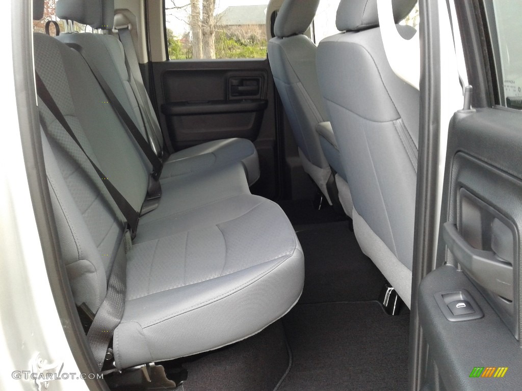 2018 1500 Tradesman Quad Cab - Bright Silver Metallic / Black/Diesel Gray photo #13