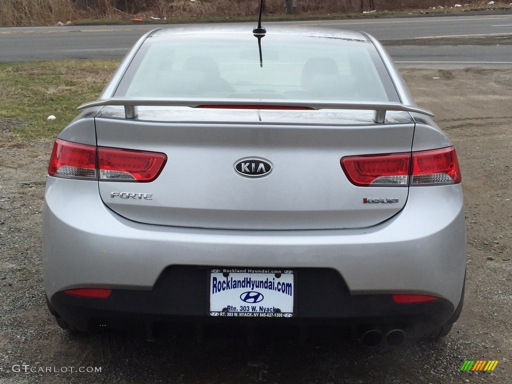 2012 Forte Koup SX - Bright Silver / Black photo #5