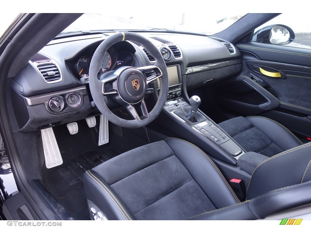 Black Interior 2016 Porsche Cayman GT4 Photo #126393222