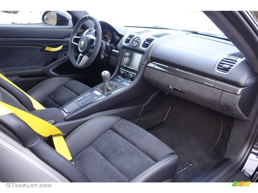 2016 Porsche Cayman GT4 Black Dashboard Photo #126393303