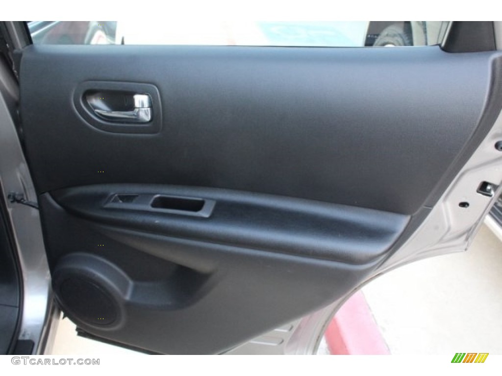 2011 Rogue S - Platinum Graphite / Black photo #26
