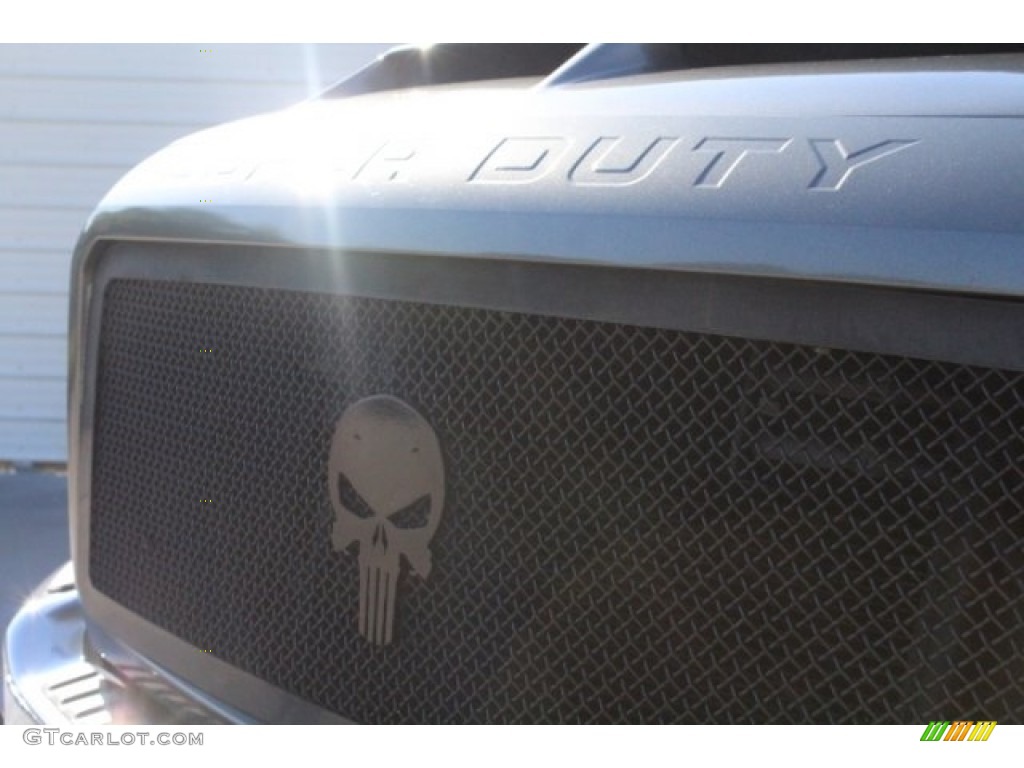 2011 F250 Super Duty Lariat Crew Cab 4x4 - Sterling Grey Metallic / Black Two Tone Leather photo #4