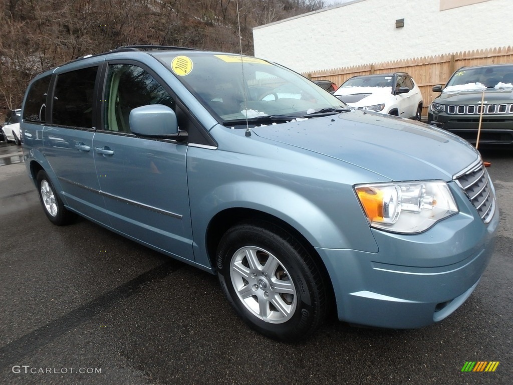 2010 Town & Country Touring - Clearwater Blue Pearl / Medium Pebble Beige/Cream photo #8