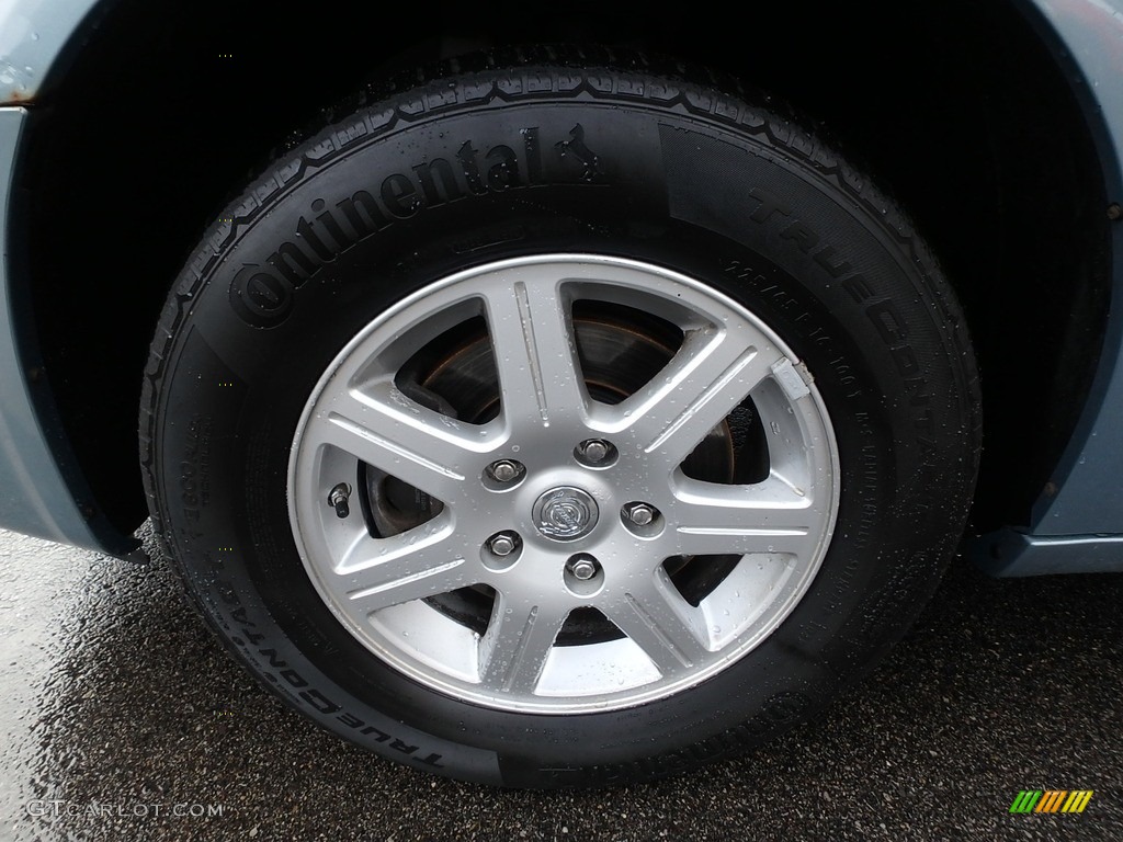 2010 Town & Country Touring - Clearwater Blue Pearl / Medium Pebble Beige/Cream photo #11