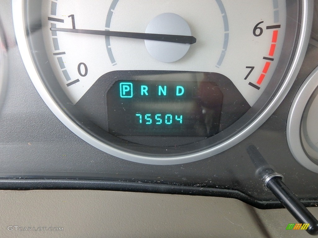 2010 Town & Country Touring - Clearwater Blue Pearl / Medium Pebble Beige/Cream photo #20