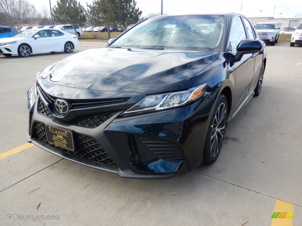 2018 Camry SE - Galactic Aqua Mica / Black photo #1