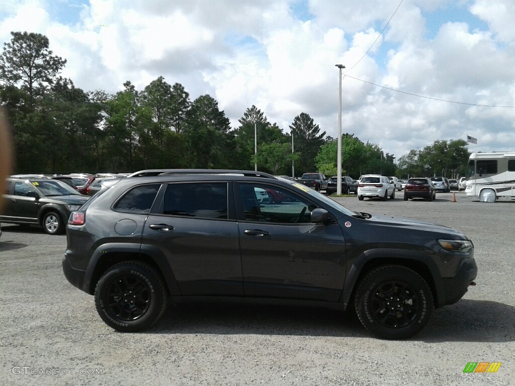 2019 Cherokee Trailhawk 4x4 - Granite Crystal Metallic / Black photo #6