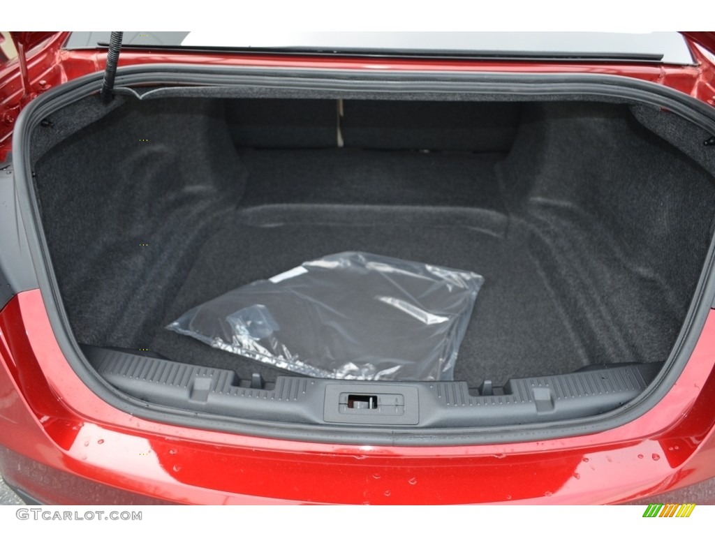 2018 Ford Taurus SEL Trunk Photos