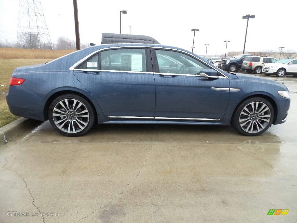 2018 Continental Reserve AWD - Blue Diamond / Ebony photo #4