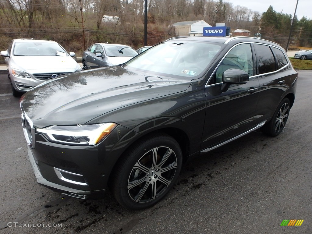 2018 XC60 T5 AWD Inscription - Pine Gray Metallic / Blonde photo #5