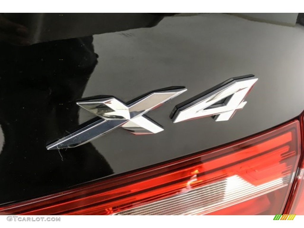 2018 BMW X4 xDrive28i Marks and Logos Photos