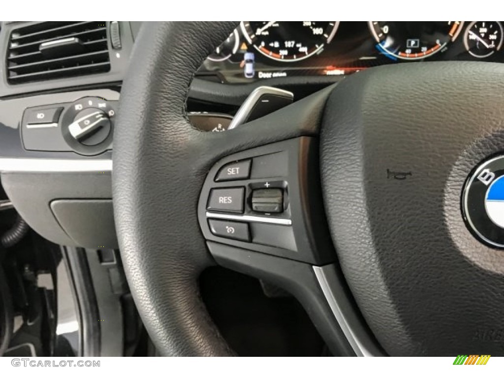 2018 BMW X4 xDrive28i Controls Photo #126421627