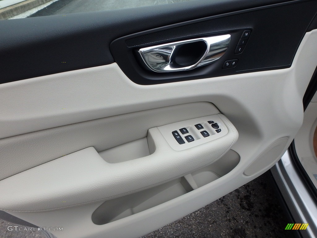2018 Volvo XC60 T5 AWD Momentum Blonde Door Panel Photo #126422323