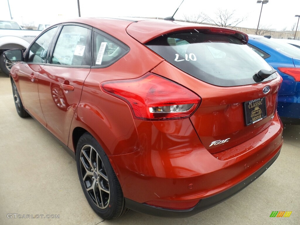 2018 Focus SEL Hatch - Hot Pepper Red / Charcoal Black photo #3