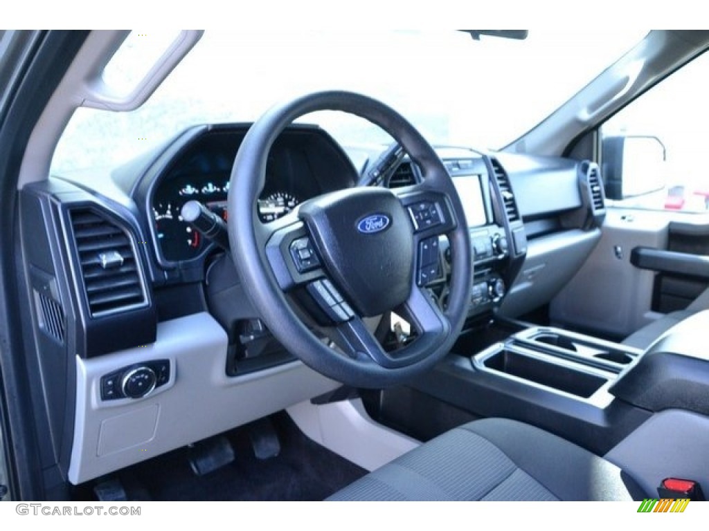 2017 F150 XL SuperCrew 4x4 - Magnetic / Earth Gray photo #9