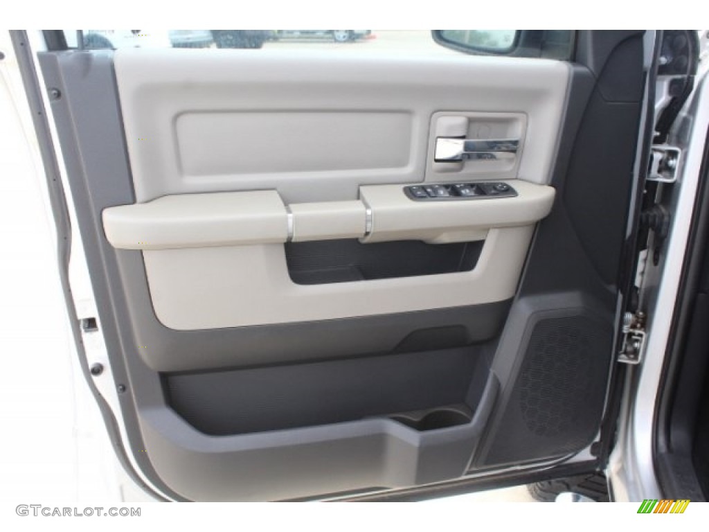 2011 Ram 1500 SLT Outdoorsman Crew Cab 4x4 - Bright Silver Metallic / Dark Slate Gray/Medium Graystone photo #12