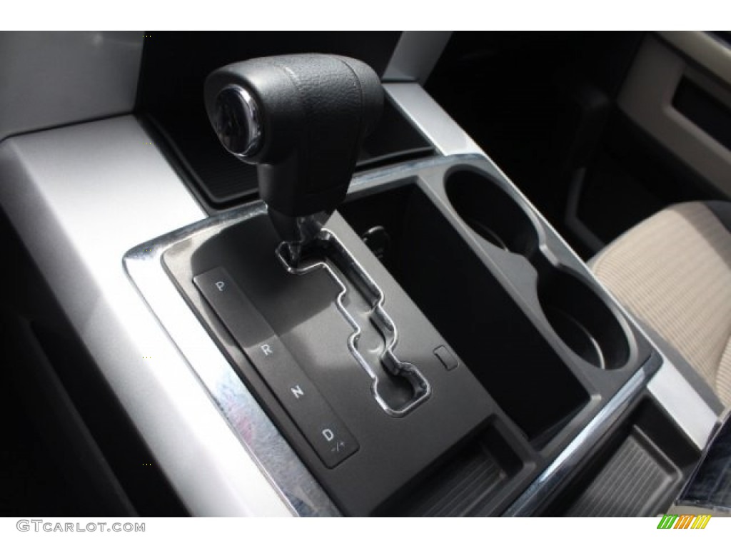 2011 Ram 1500 SLT Outdoorsman Crew Cab 4x4 - Bright Silver Metallic / Dark Slate Gray/Medium Graystone photo #16