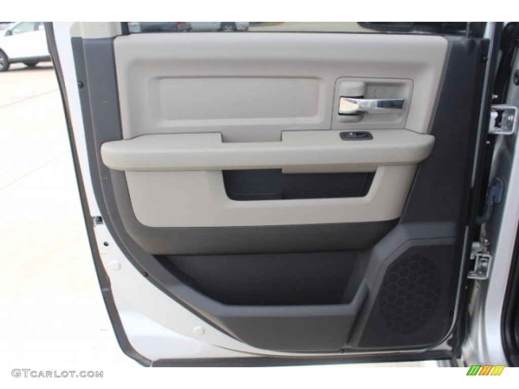 2011 Ram 1500 SLT Outdoorsman Crew Cab 4x4 - Bright Silver Metallic / Dark Slate Gray/Medium Graystone photo #21
