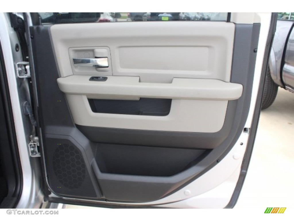 2011 Ram 1500 SLT Outdoorsman Crew Cab 4x4 - Bright Silver Metallic / Dark Slate Gray/Medium Graystone photo #26