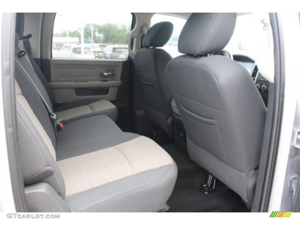 2011 Ram 1500 SLT Outdoorsman Crew Cab 4x4 - Bright Silver Metallic / Dark Slate Gray/Medium Graystone photo #27